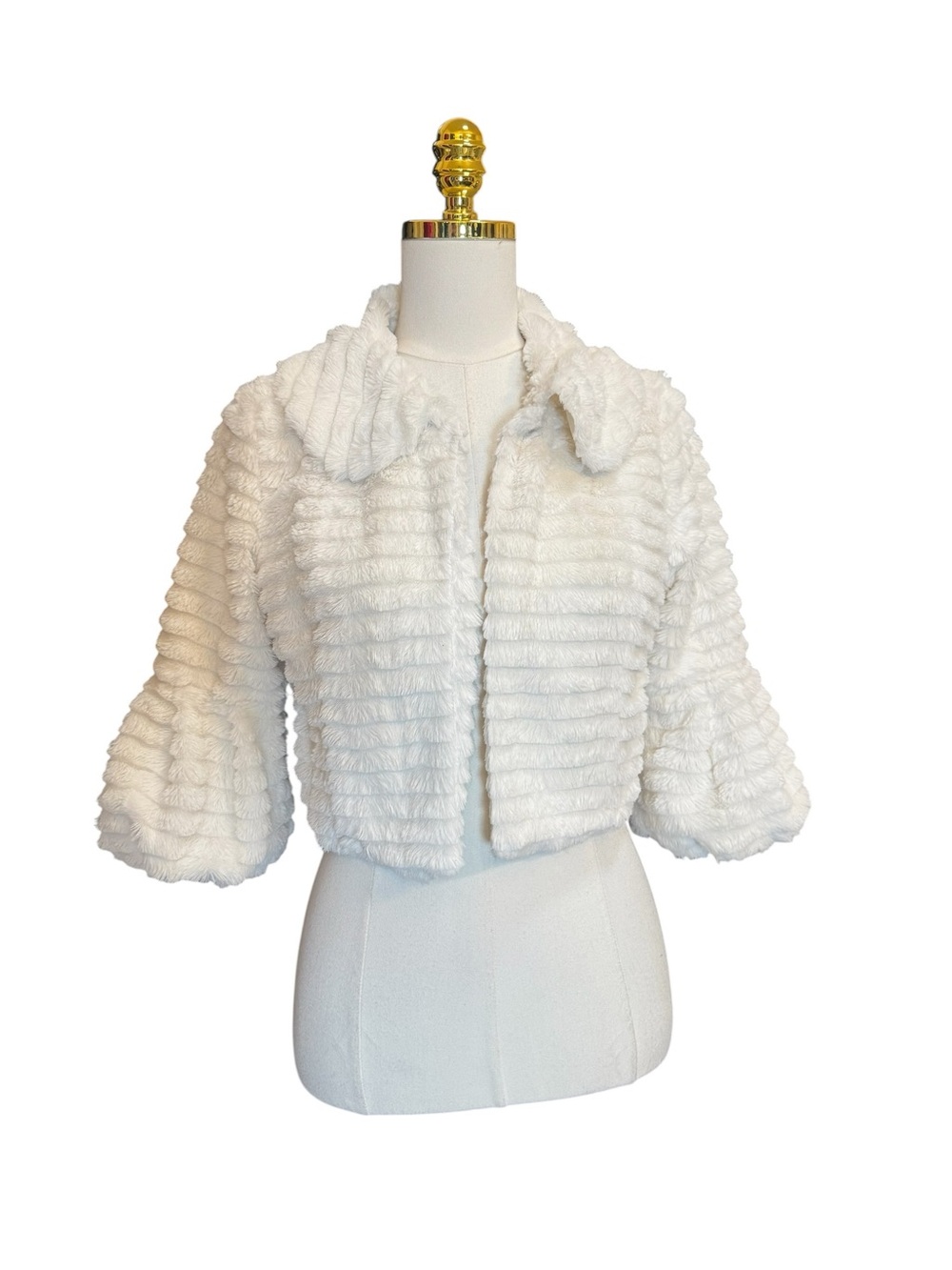 Tacera Ivory Faux Fur Cropped Jacket Size S